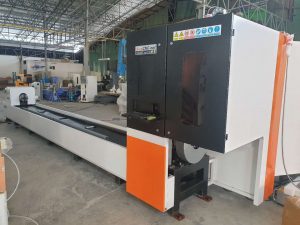 FLT 6016L FIBER LASER TUBE CUTTING MACHINE 1