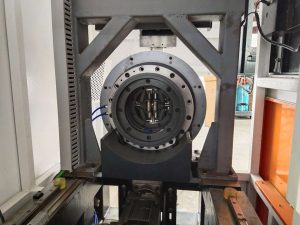 FLT 6016L FIBER LASER TUBE CUTTING MACHINE 14